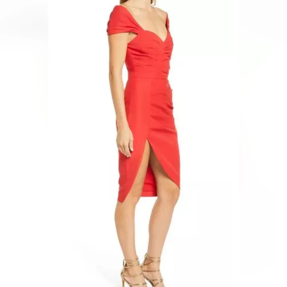 NWT LAVISH ALICE SWEETHEART NECKLINE PLEATED SHEATH DRESS WITH SLIT - Picture 5 of 8